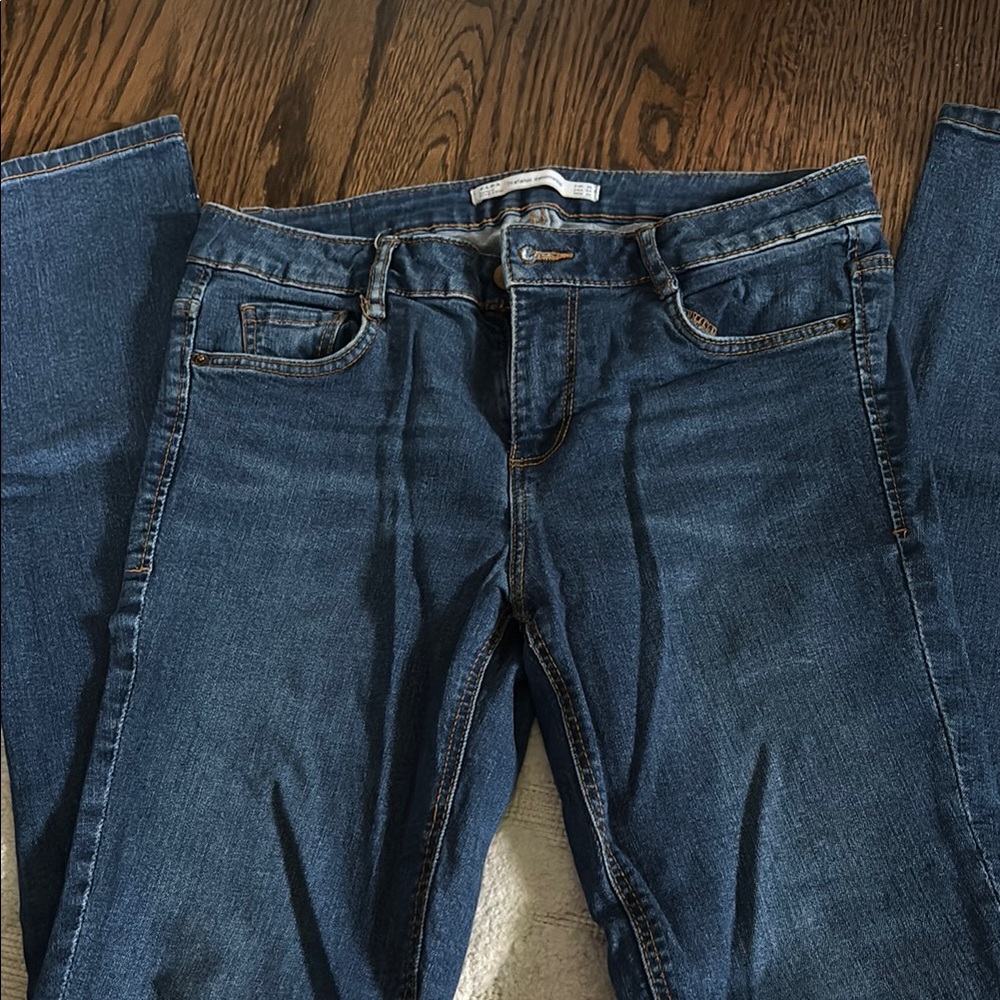 Zara Blue Straight Leg Jeans with Classic Indigo Wash